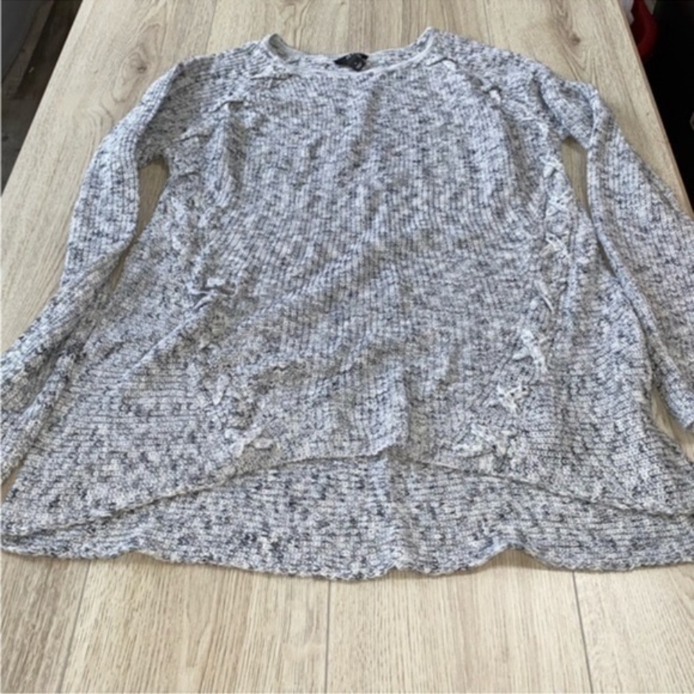 a.n.a Light Gray Knit Top shirt sweater